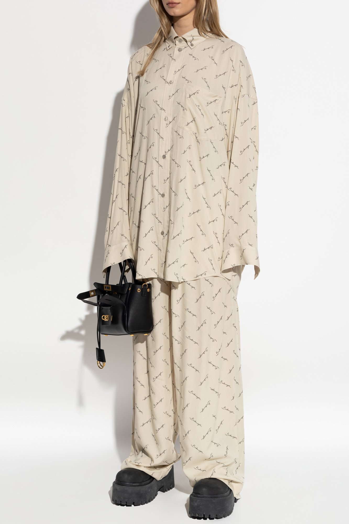 パンツ BALENCIAGA Woman Pants Beige 814016TRLB1 9711 Balenciaga Pants with logo | Women's Clothing | Vitkac